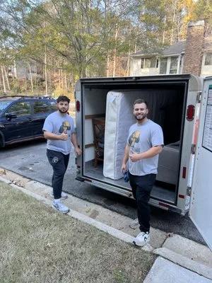 Apestrong Moving
