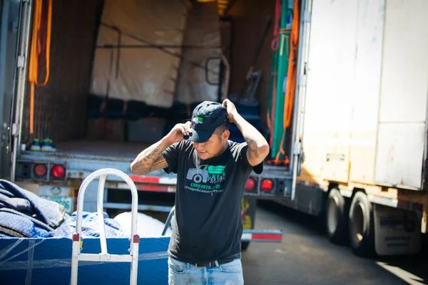 Green Pelican Movers INC photo 1